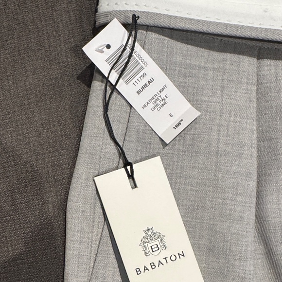 Aritzia Effortless bureau Women's Pants - Picture 2 of 3